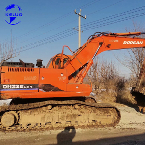 Used Doosan 225-7 Excavator