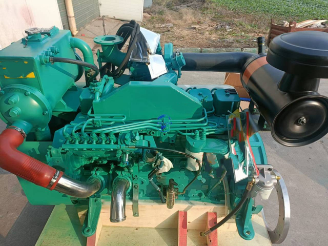 Cummins 6BTA5.9-M150 Marine Propulsion Diesel Engine Assembly