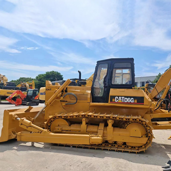 Used Bulldozer D6G high working efficiency
